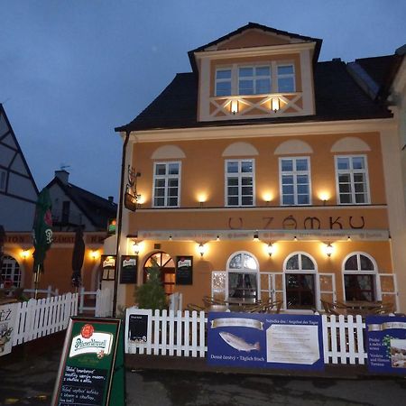 Penzion - Restaurant U Zámku Bečov nad Teplou Exterior foto