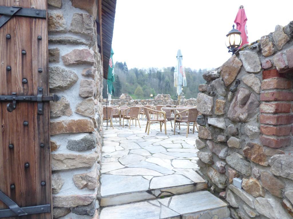 Penzion - Restaurant U Zámku Bečov nad Teplou Exterior foto