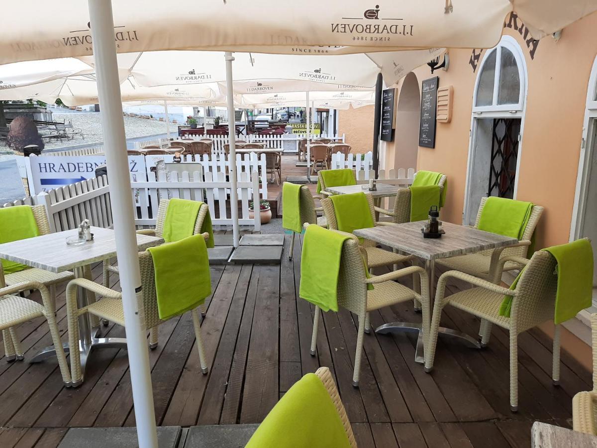 Penzion - Restaurant U Zámku Bečov nad Teplou Exterior foto