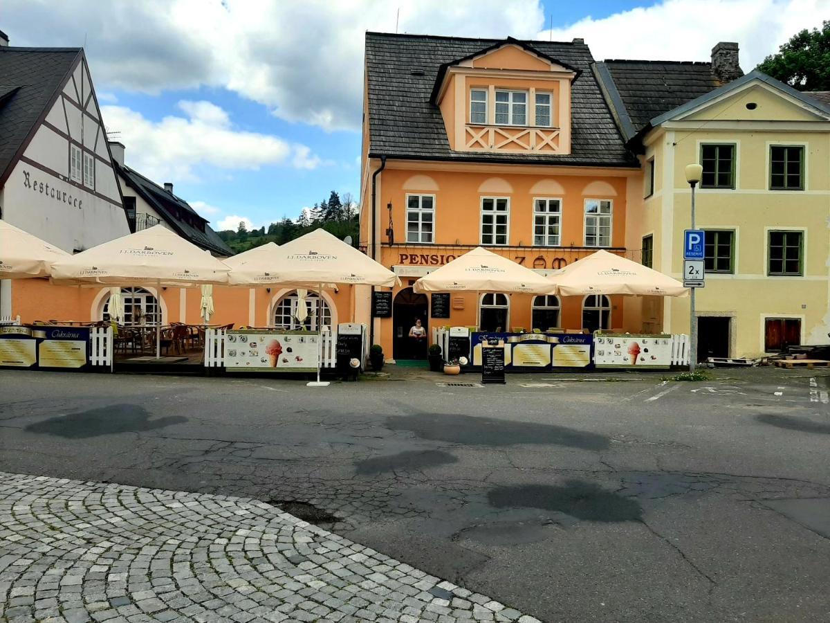 Penzion - Restaurant U Zámku Bečov nad Teplou Exterior foto