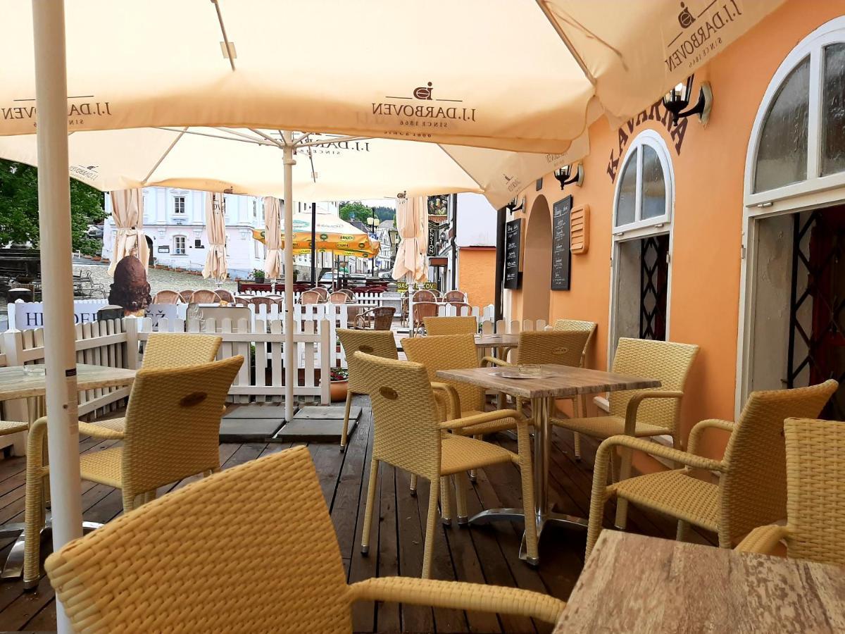 Penzion - Restaurant U Zámku Bečov nad Teplou Exterior foto